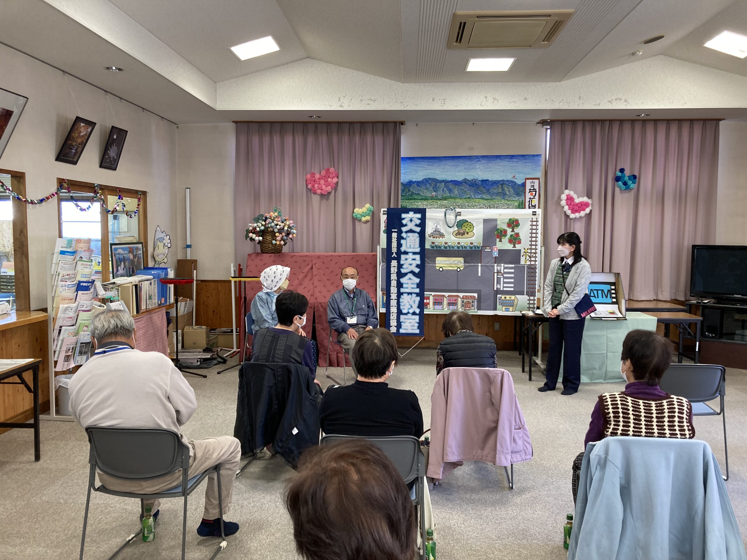 　　11月7日  内田地区福祉ひろばでの交通安全教室