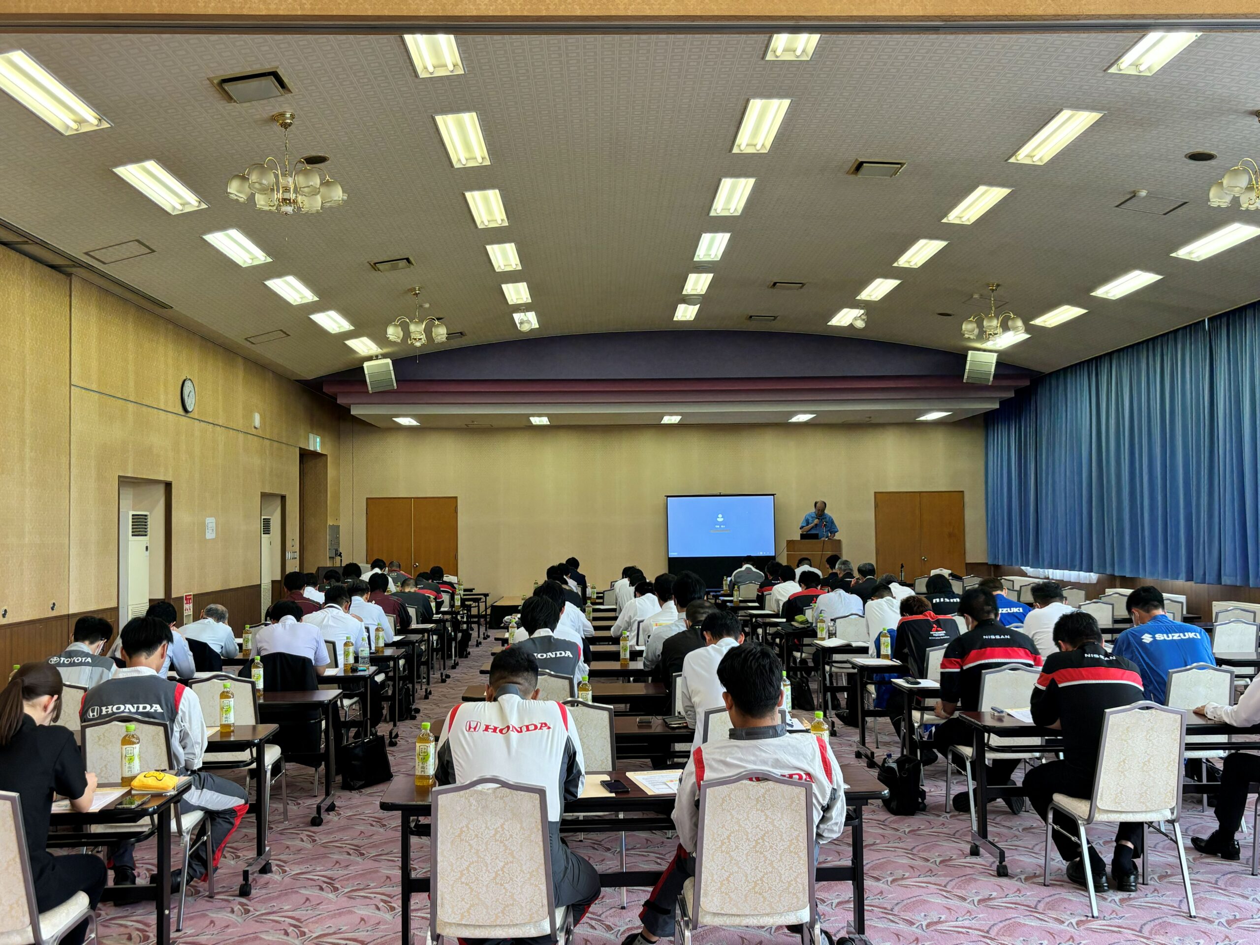 　　　　　　研修の様子（東北信会場）
